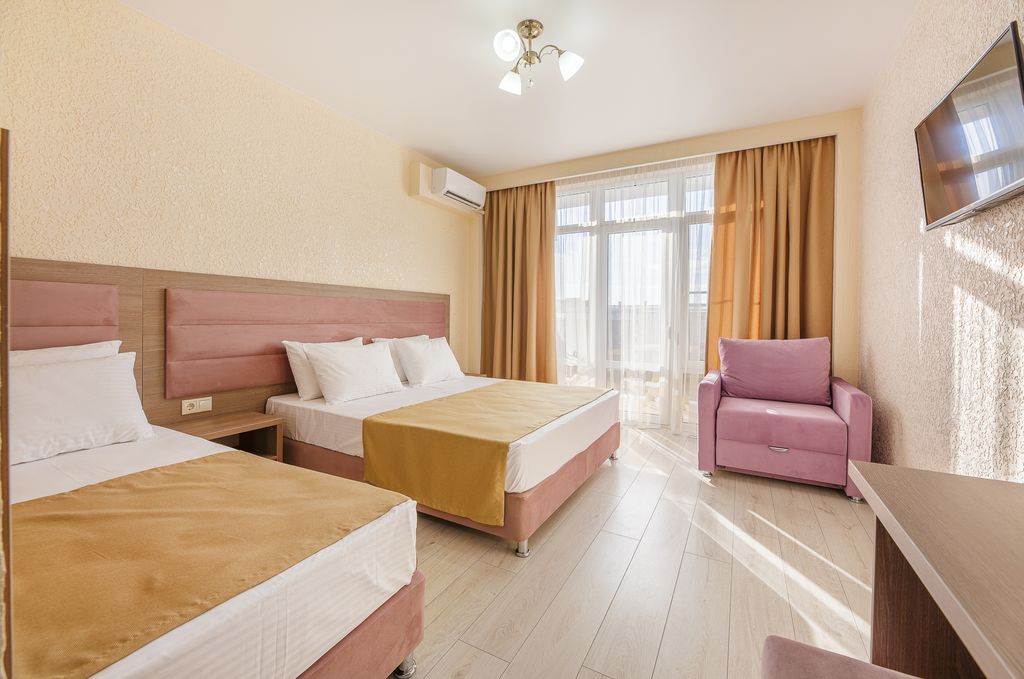 Вива Виктория — Трёхместный номер делюкс