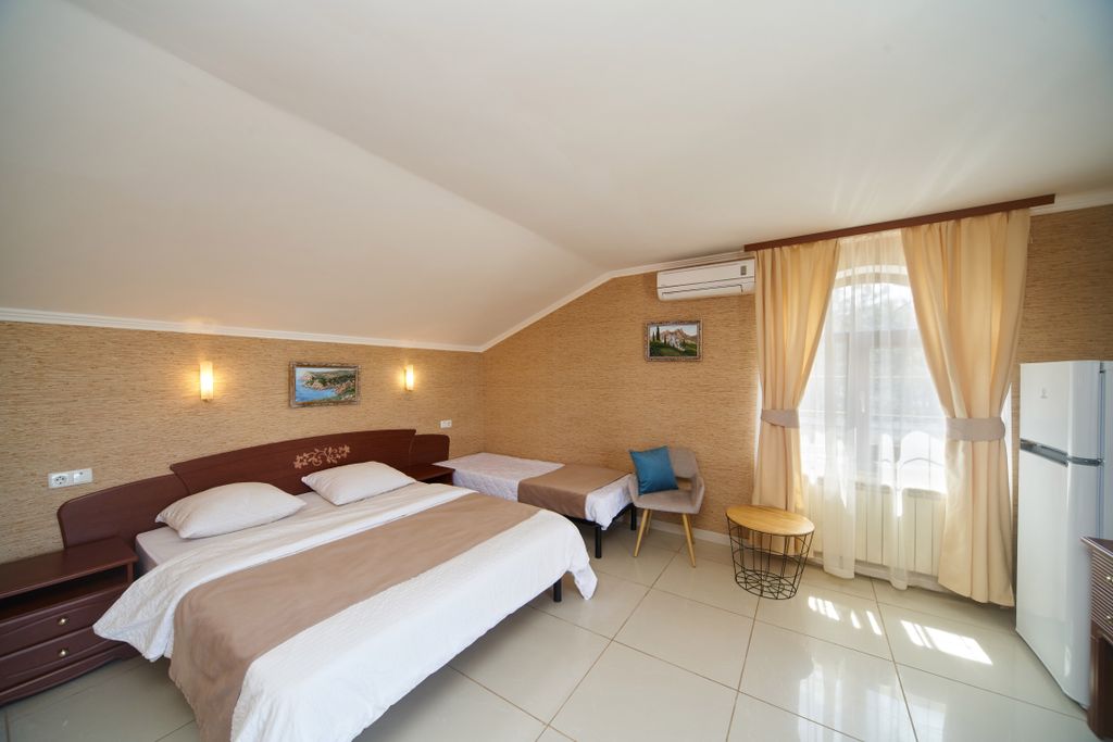 Вилла Сова — Семейный номер люкс с видом на море