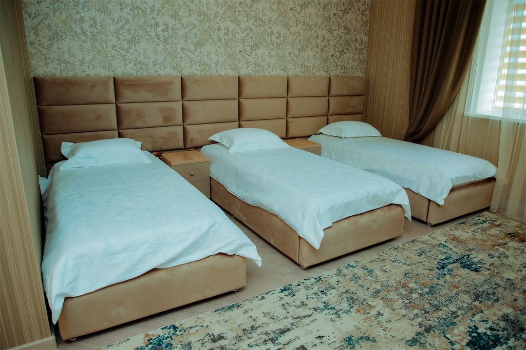 Gloria — Трёхместный номер стандарт