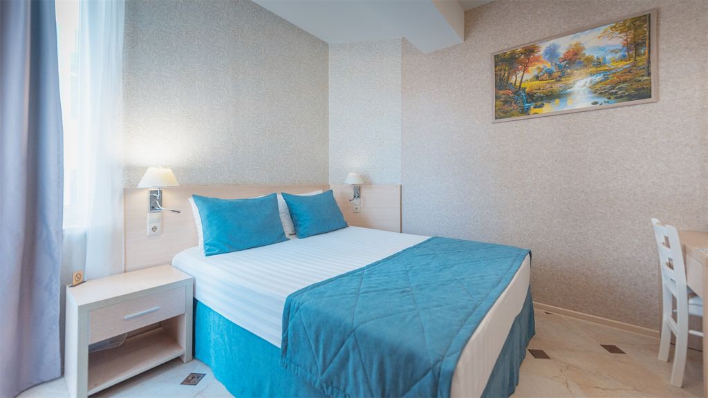 Эстет — Двухместный номер с 1 кроватью  стандарт с балконом