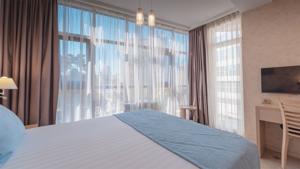 Эстет — Семейный номер двухкомнатный с балконом