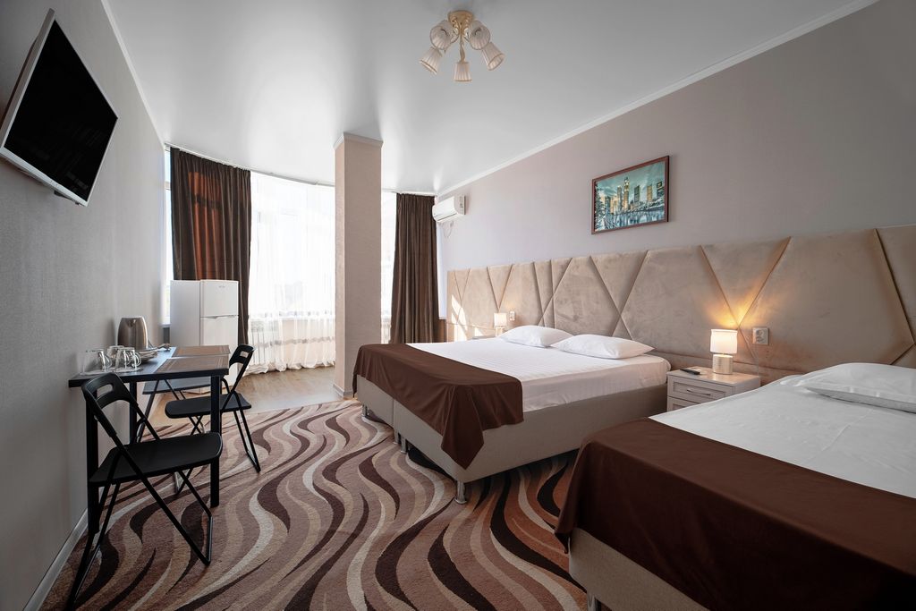 Лабиринт — Трёхместный номер Полулюкс трехместный