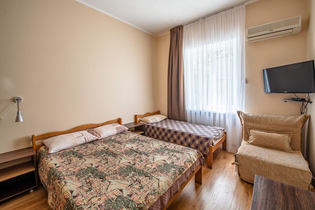 Мария — Трёхместный номер стандарт