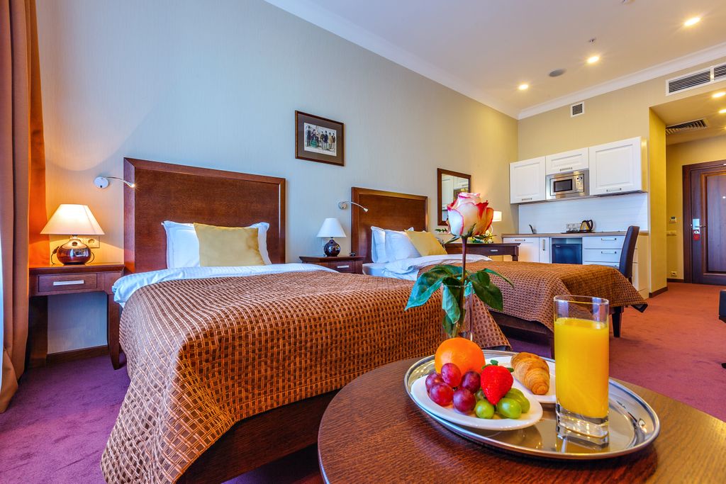 Райкин Плаза Отель — Двухместный номер с 2 отдельными кроватями улучшенный