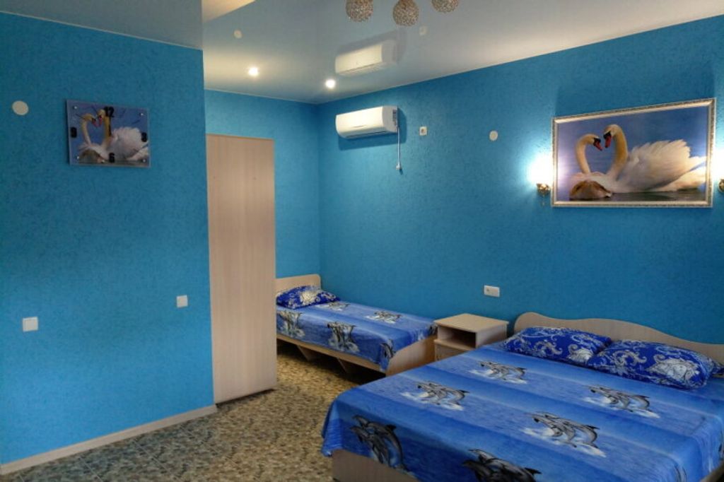 Семицветик — Четырёхместный номер люкс 1 комнатный