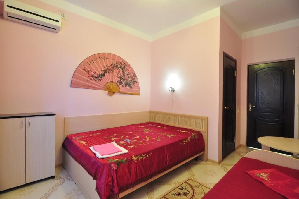 Корсика — Трёхместный номер с балконом