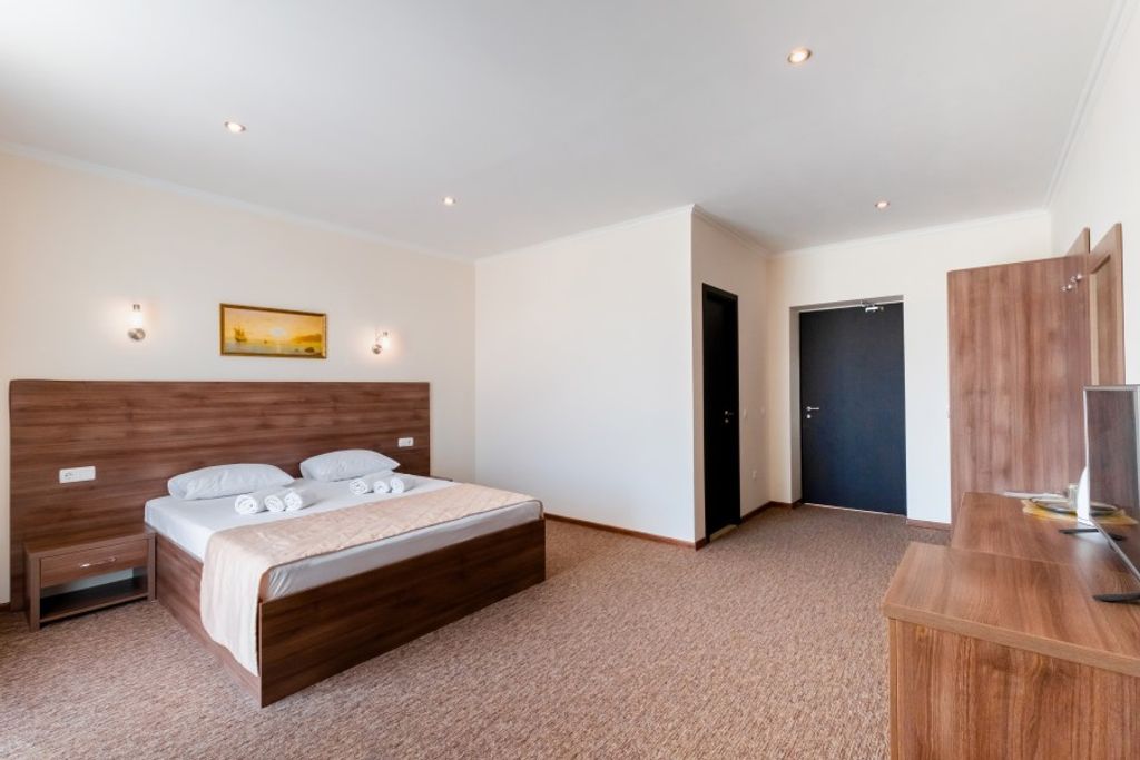 Вилла Ева — Двухместный номер с 1 кроватью улучшенный полулюкс с видом на горы