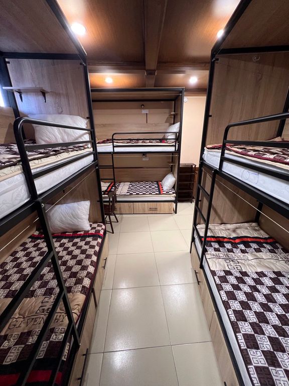 На Идарова — Многоместный мужской номер шестиместный