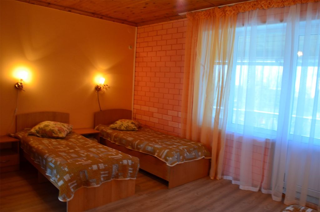 Новинка — Четырёхместный номер однокомнатный в главном корпусе без балкона