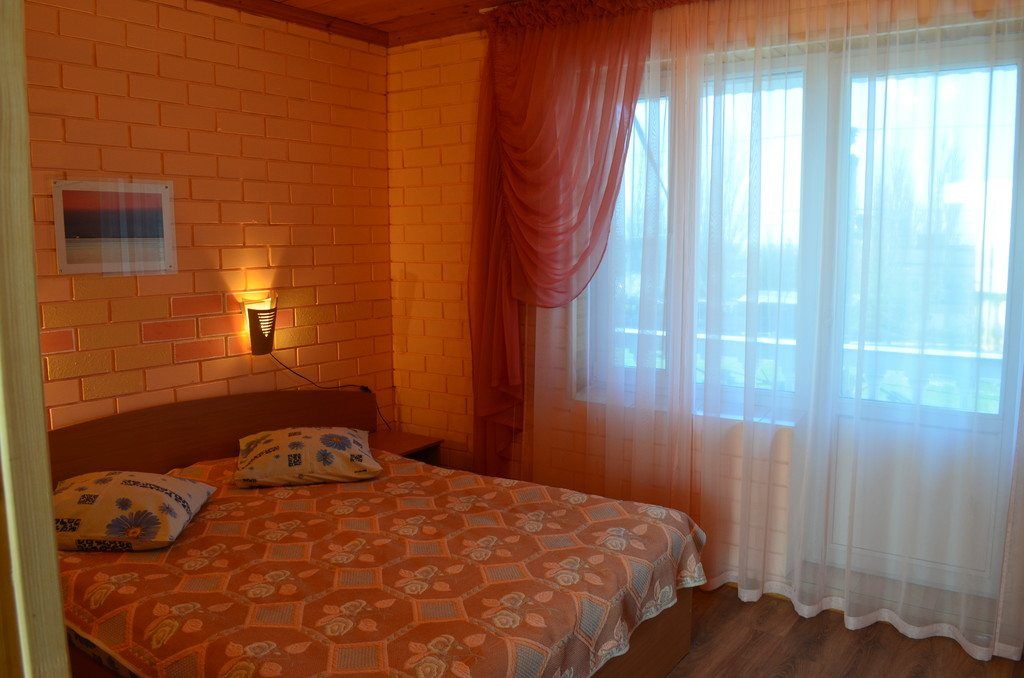 Новинка — Двухместный номер с 1 кроватью В главном корпусе без балкона