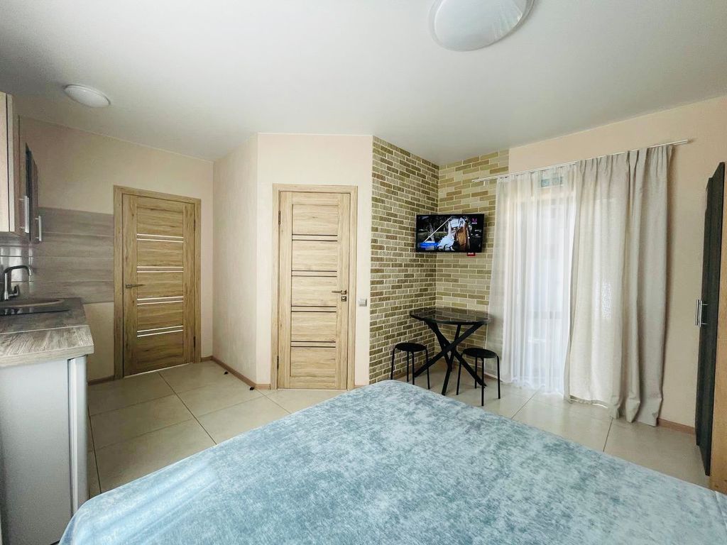 Солнце — Четырёхместный номер студия