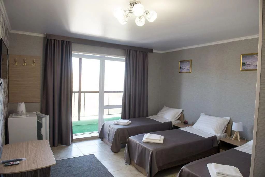 Дольче Вита — Трёхместный номер стандарт