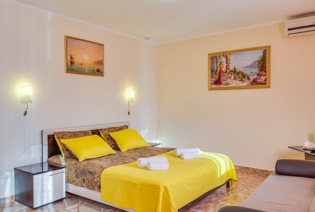 Олива — Четырёхместный номер Стандарт Четырёхместный