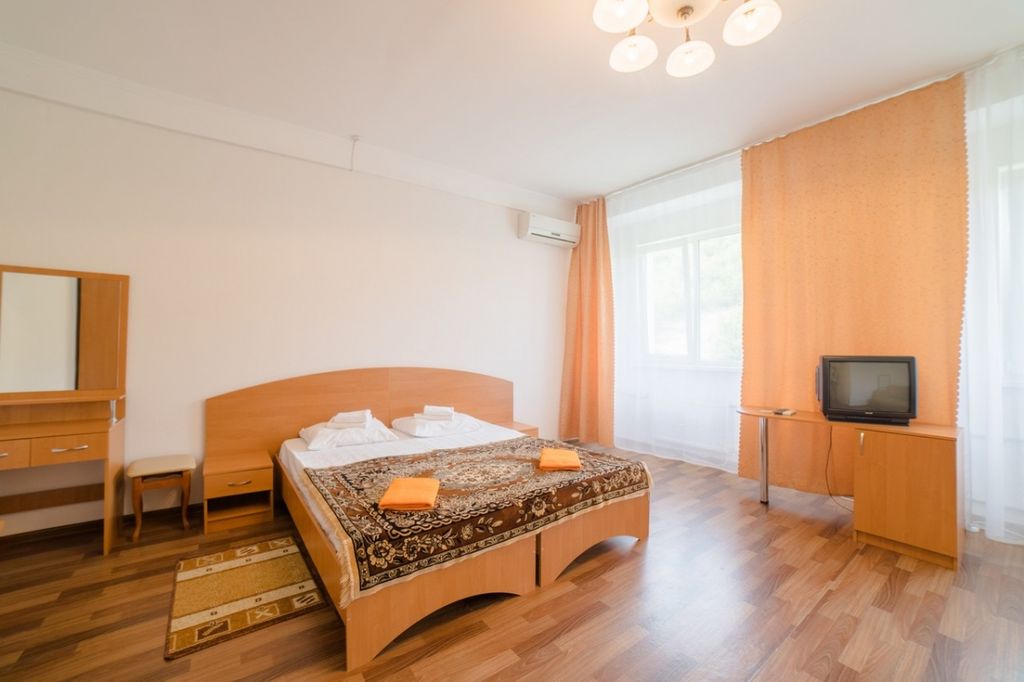 Ателика Карасан — Двухместный номер с 2 отдельными кроватями или 1 кроватью студия, корпус 5 (900 метров до моря)