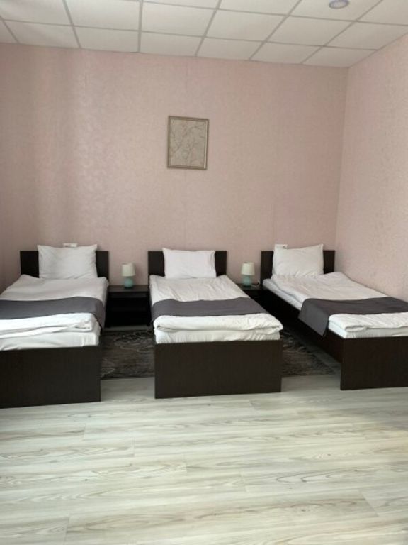 Премьера — Трёхместный номер семейный