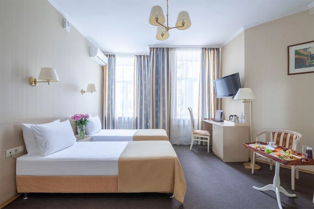 Бристоль — Двухместный номер с 1 кроватью или 2 отдельными кроватями полулюкс