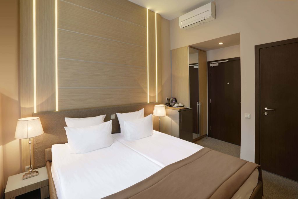 1852 — Двухместный номер с 1 кроватью эконом