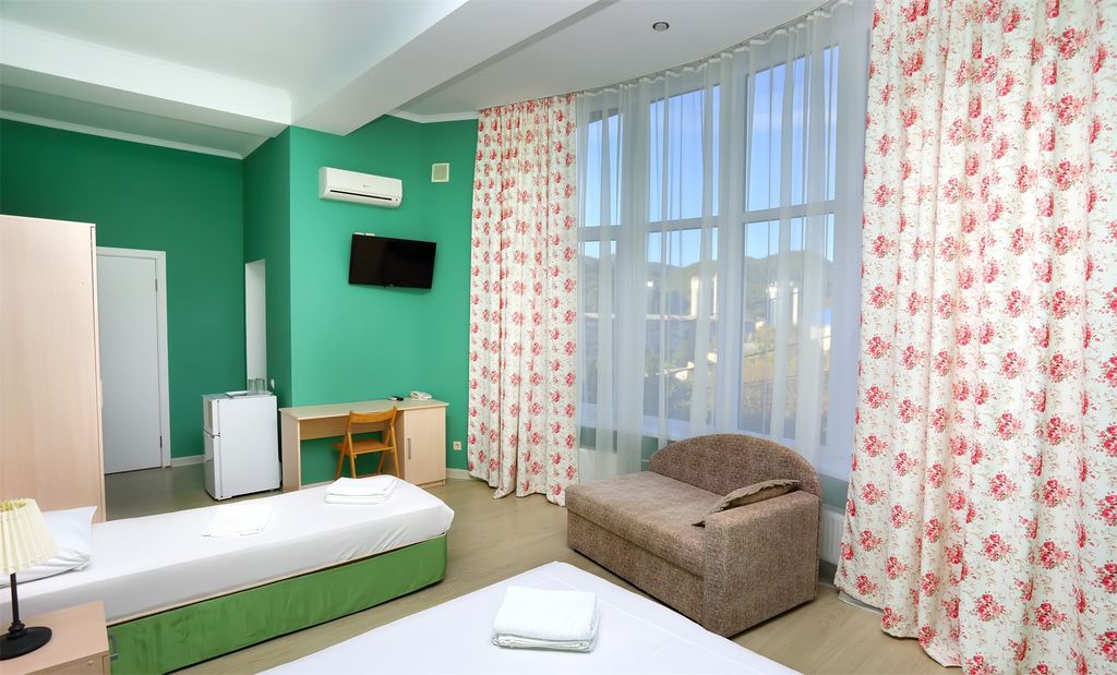 Лаванда — Трёхместный номер второй дом