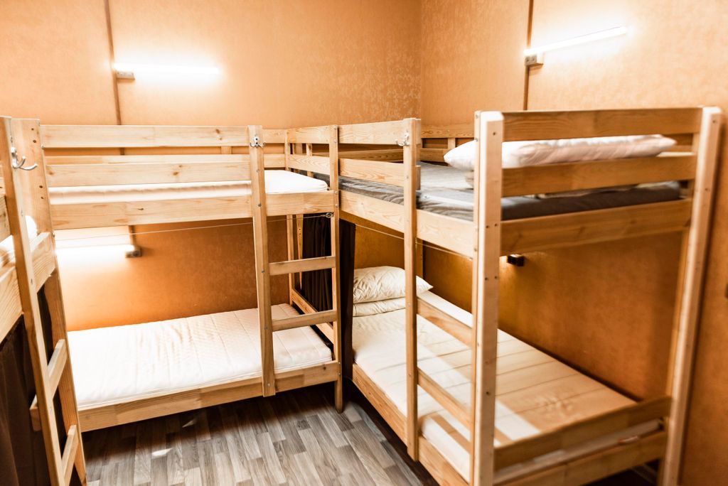 Купеческий дворъ — Многоместный смешанный номер 6-ти местный для женщин и мужчин