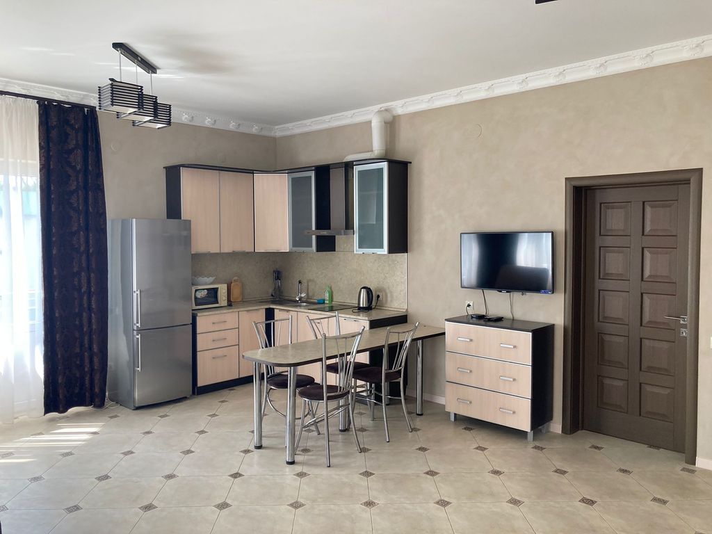 Атлантик — Семейный номер студия