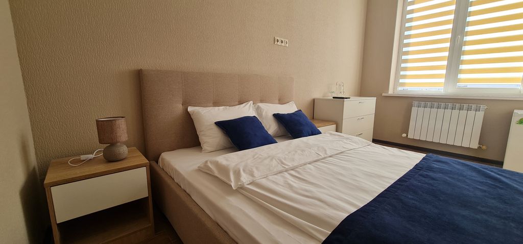 Магистраль — Семейный номер стандарт с видом на горы