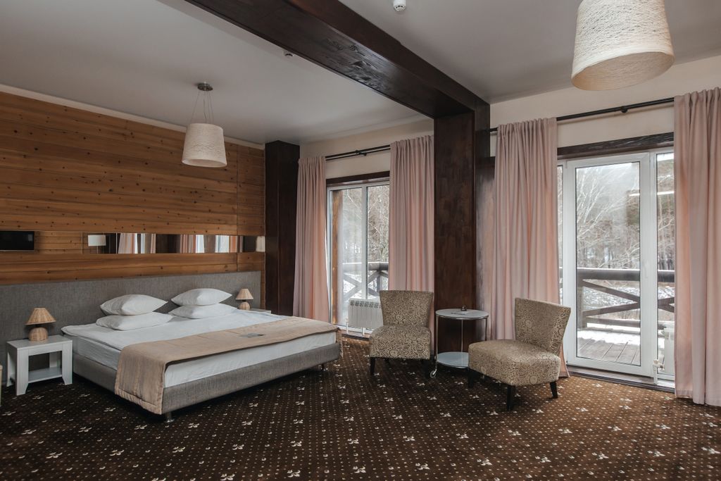 Марьин остров — Двухместный номер с 1 кроватью в корпусе Президентский делюкс, вид на реку