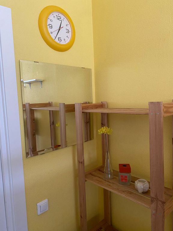 Тепло — Двухместный номер с 2 отдельными кроватями общая ванная комната