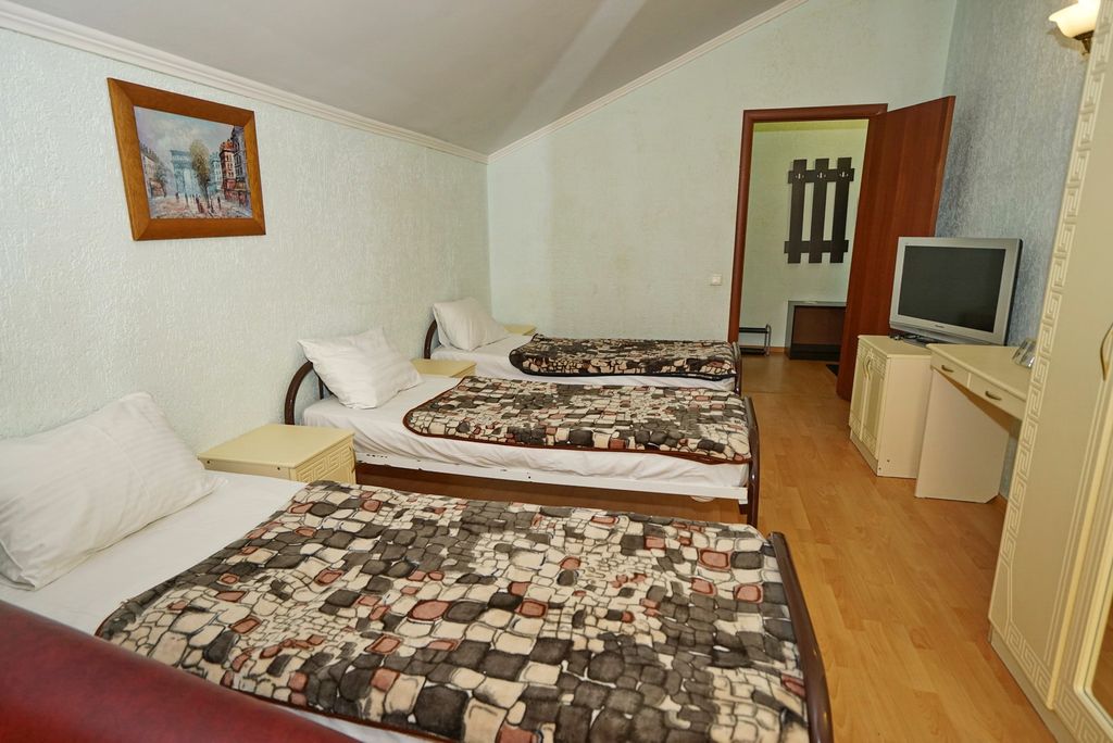 Лето — Трёхместный номер 3/3 эконом