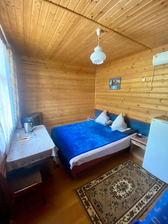 Желанный гость — Трёхместный номер с кондиционером