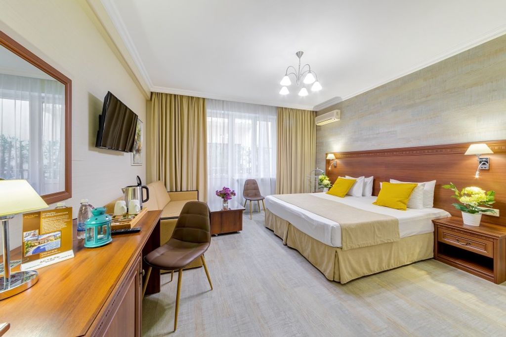 Астель Вилла — Семейный номер с балконом