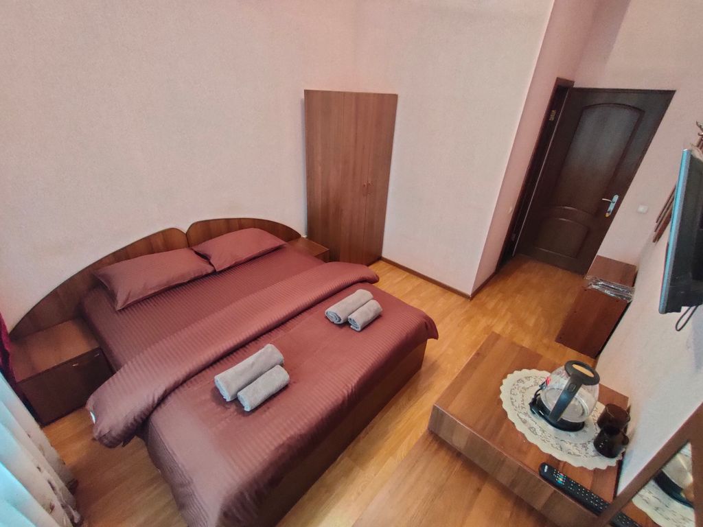 Белый орел — Двухместный номер с 1 кроватью Двухместный номер с двуспальной кроватью