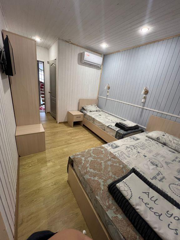 Два Перца — Трёхместный номер 3-х местный номер с балконом