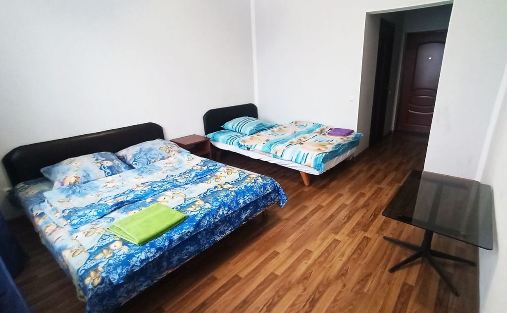 Уют — Трёхместный номер стандарт с видом на город