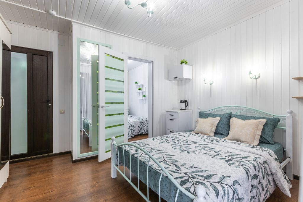 Вилла Лючия 2 — Четырёхместный номер французский