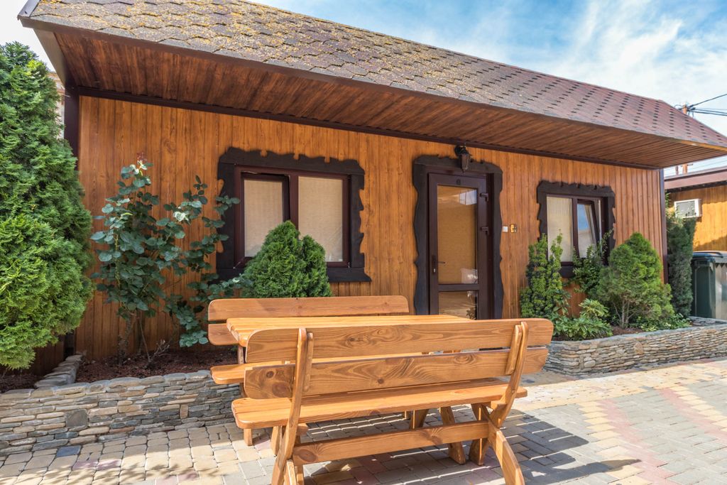 Вилла Лючия 2 — Дом Домик шестиместный двухкомнатный