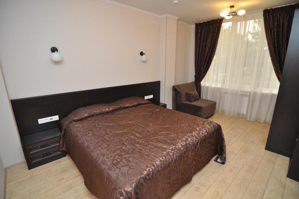 Хелена — Трёхместный номер стандарт