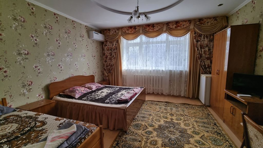 Кубаночка — Трёхместный номер superion-эконом, основной этаж