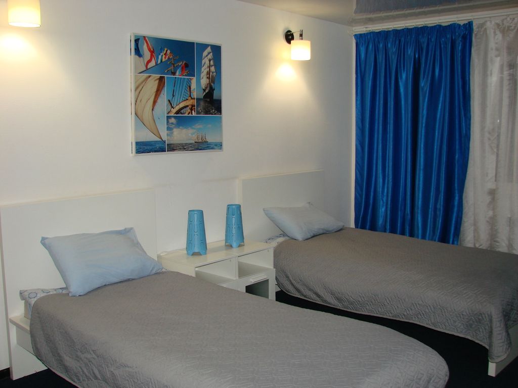 Кипарис — Двухместный номер с 2 отдельными кроватями эконом