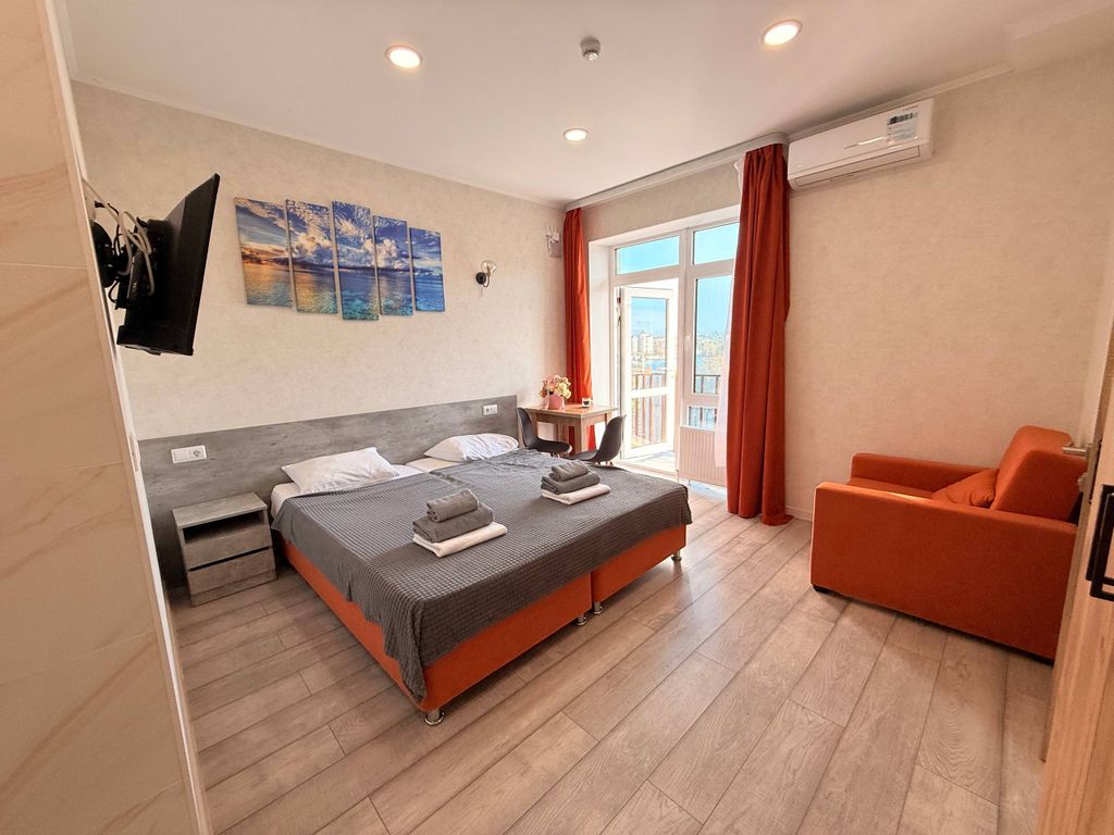 Санни Смайл Инн — Трёхместный номер стандарт с видом на море