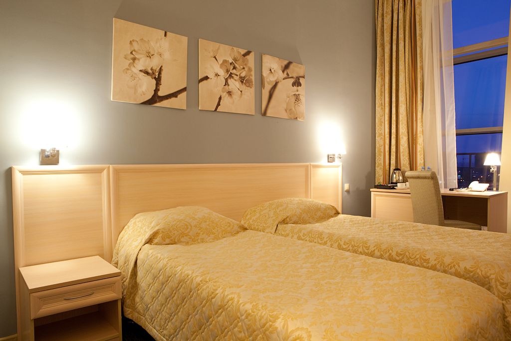 Триумф — Двухместный номер с 2 отдельными кроватями стандарт лайт (корпус 4 звезды)