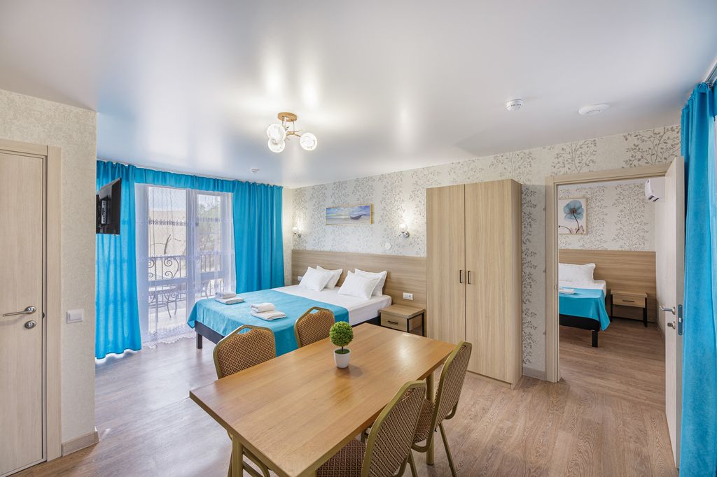 Alfa Summer — Апартаменты семейные 2-х комнатные