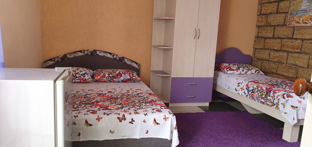 Акварель — Трёхместный номер улучшенный