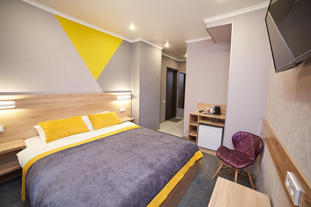 Луна — Двухместный номер с 1 кроватью улучшенный с видом на город