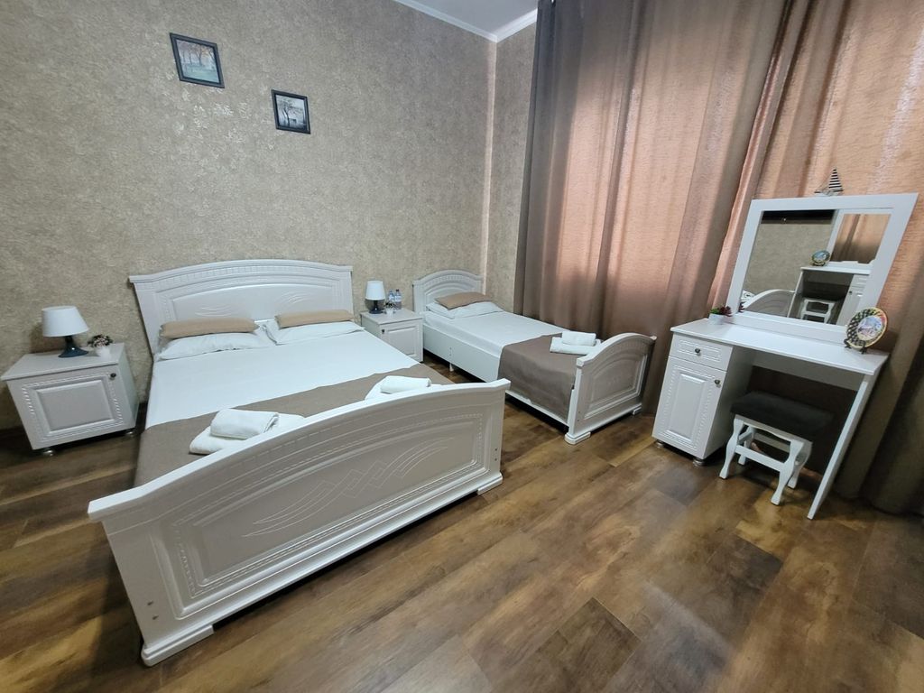 Надежда — Трёхместный номер стандарт