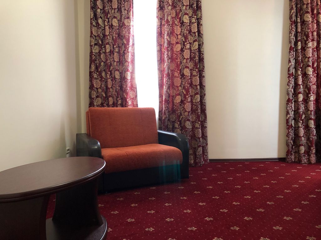 Спутник-inn — Двухместный номер с 1 кроватью улучшенный с диваном