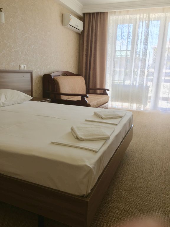 Лазурный бриз — Двухместный номер с 1 кроватью с доп местом