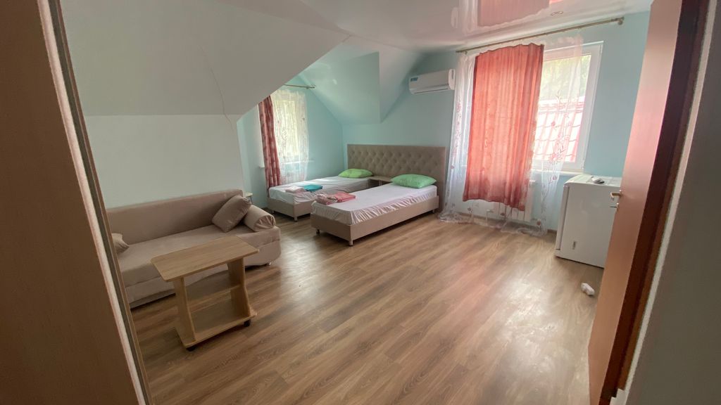 На Чернышевского — Двухместный номер с 2 отдельными кроватями комфортный