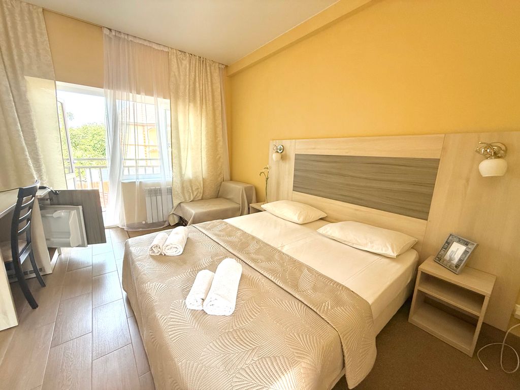 Коралловый риф — Трёхместный номер Трёхместный комфорт с балконом