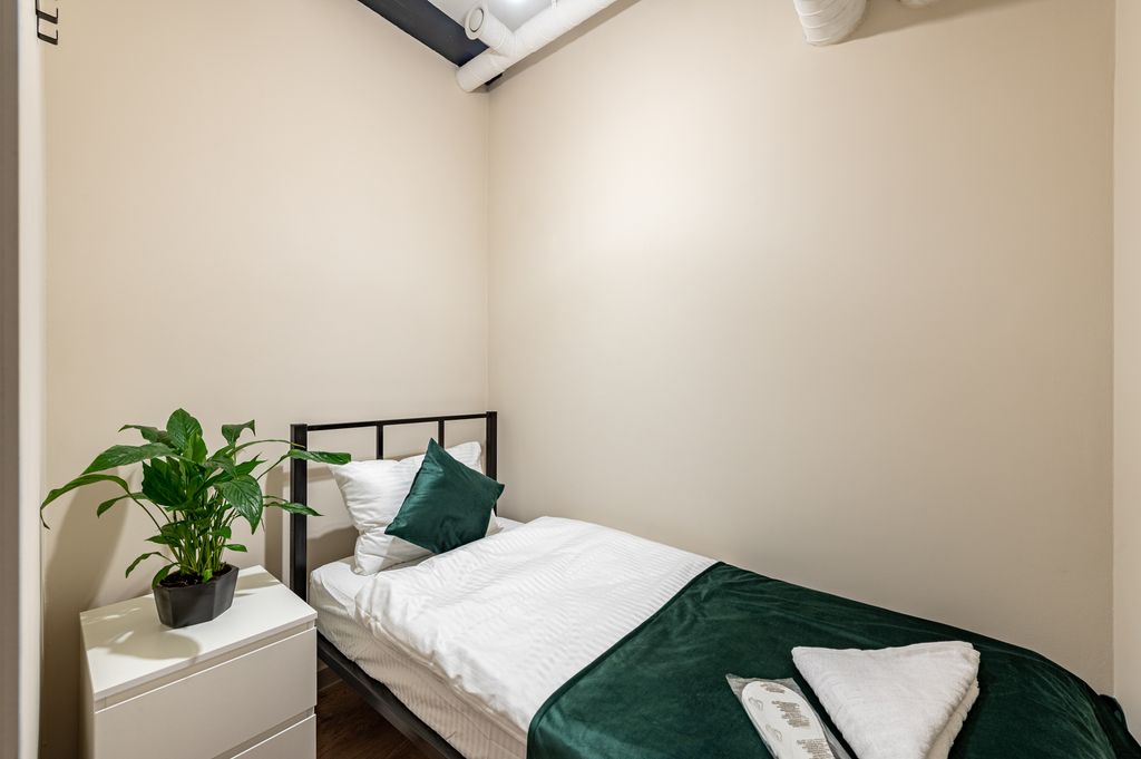 Вайб — Одноместный номер без окна