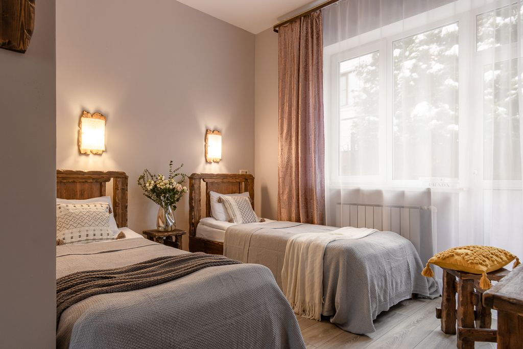 Номера в Стрельне — Двухместный номер с 2 отдельными кроватями стандарт